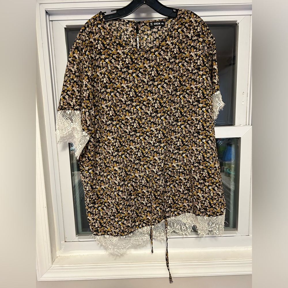 Shein Plus Size Floral Blouse Lace Detail Size 4X